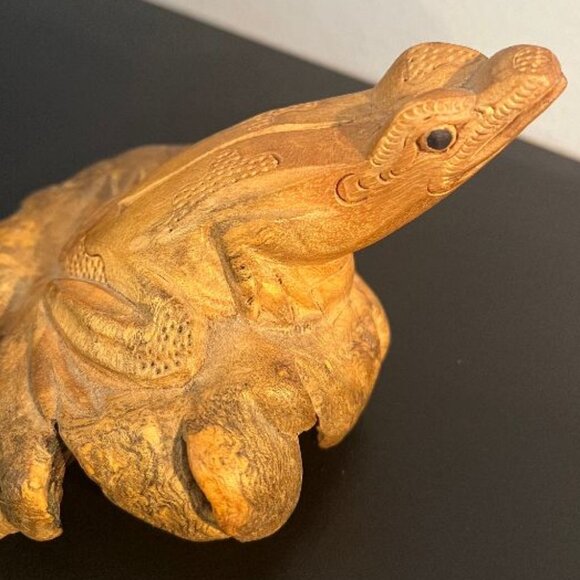 Unique Vintage Hand Carved Wood Turtle - Picture 2 of 7
